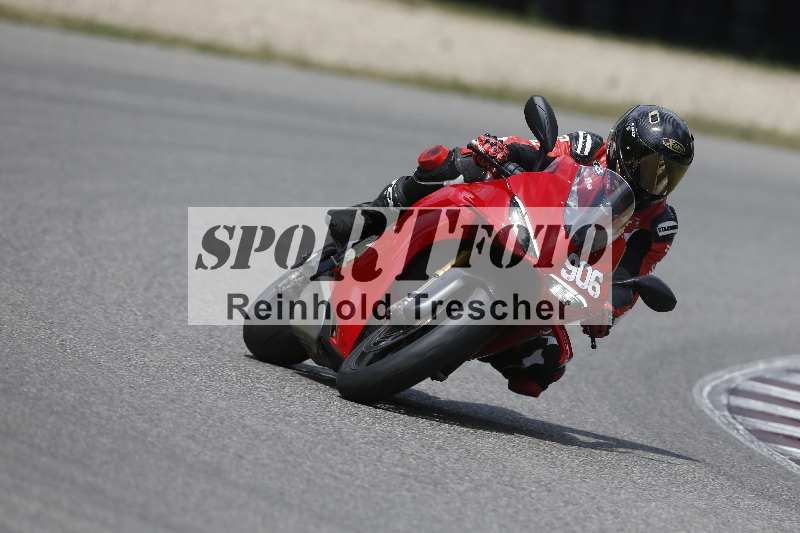 /21 17.06.2026  Ducati Schweiz Track Warmup ADR/Gruppe blau/906